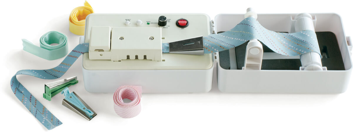 MagiDeal Box of Binding Snap on Foot Bias Tape Maker Awl Pin Set Quilting Sewing 