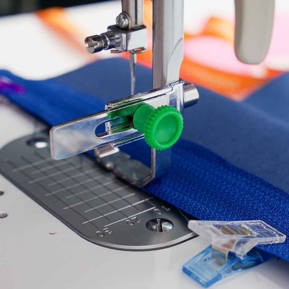 Adjustable Zipper Foot for Brother Sewing Machine