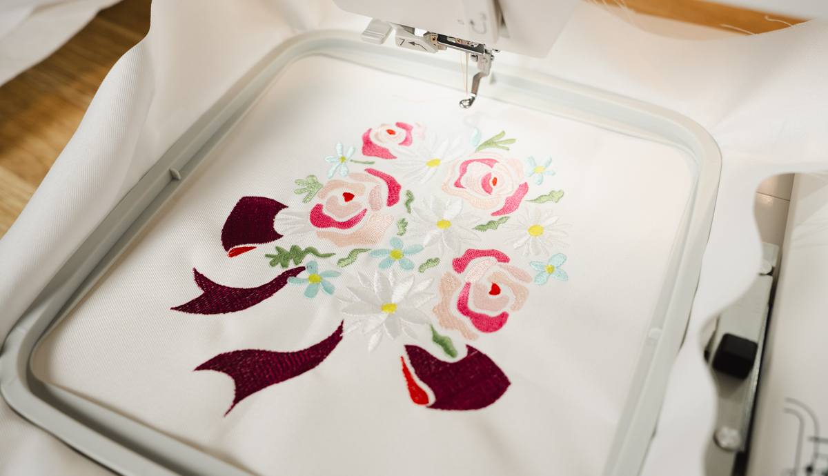 Janome MC550E 180 built-in designs