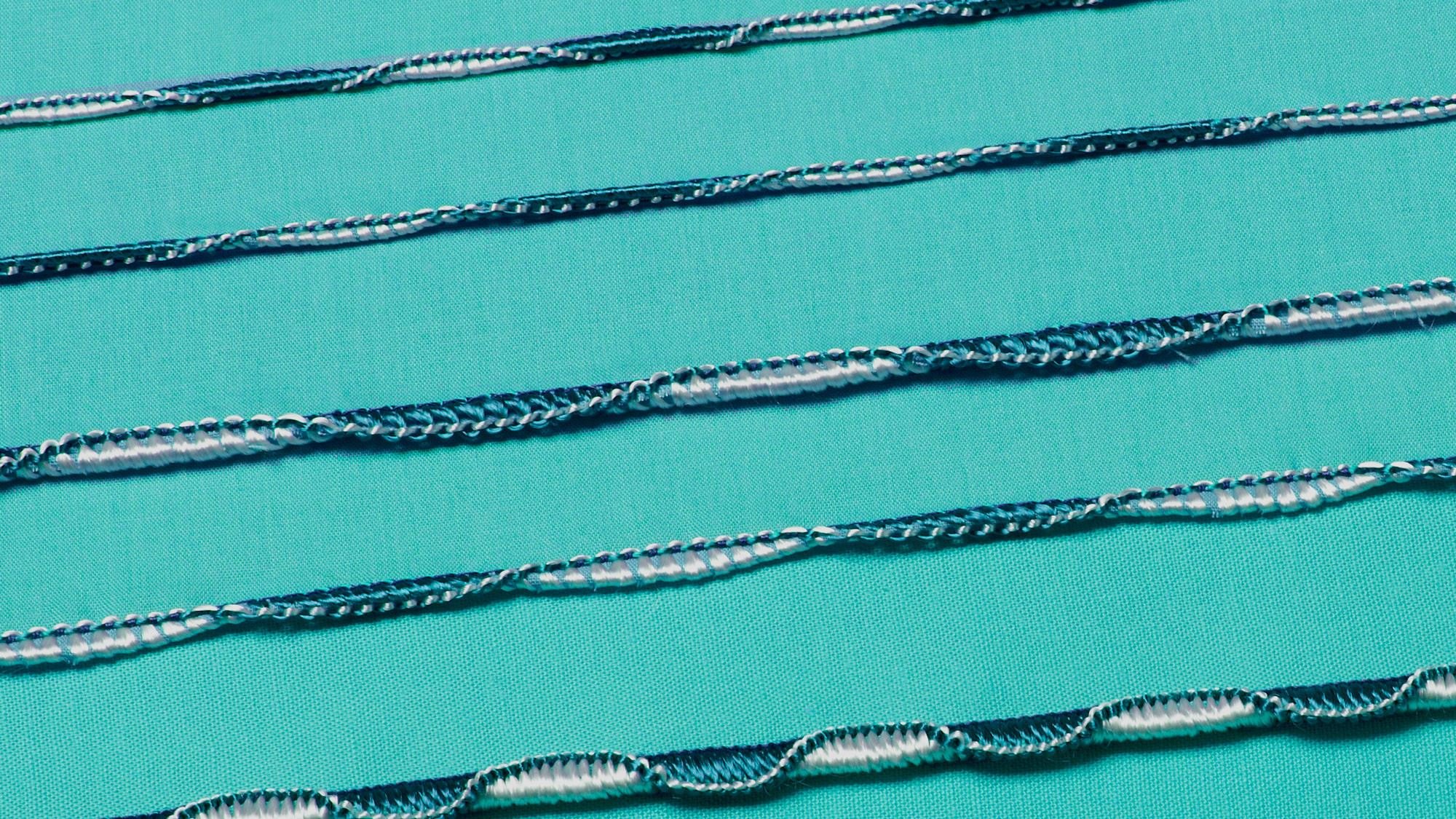 Exclusive Wave Stitch