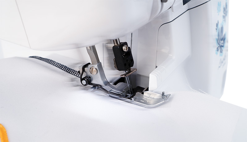 Echidna Sewing Brother 2504D Overlocker Fast Stitching Speed – Up to 1,300 Stitches Per Minute