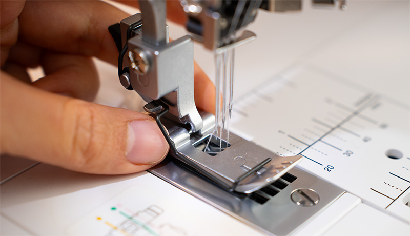 Echidna Sewing Brother CV3550 Overlocker Snap-On Presser Feet
