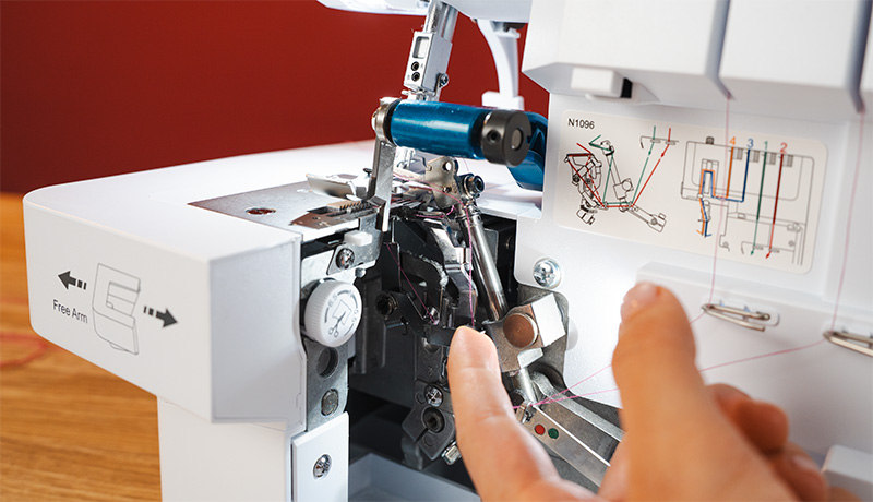 Merrylock MK480 automatic lower looper threading system