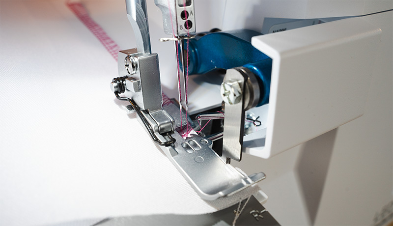 Merrylock MK480 two needle overlocker system