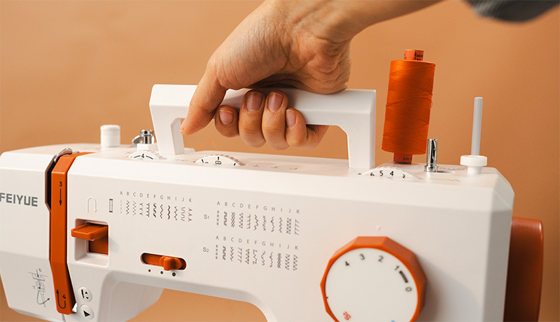 FEIYUE FYe375 Built-in Carry Handle