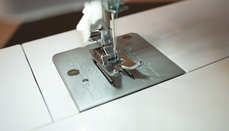 FEIYUE FYe330 Needle Plate Seam Guide Markings