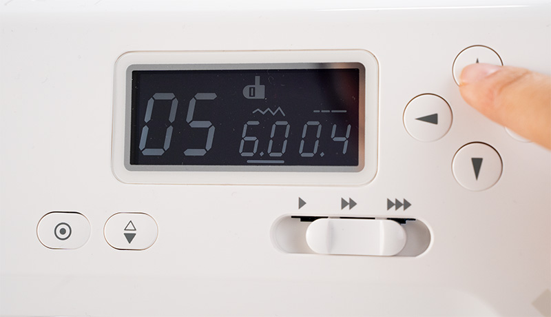 Janome DC2050 Length & Width Control