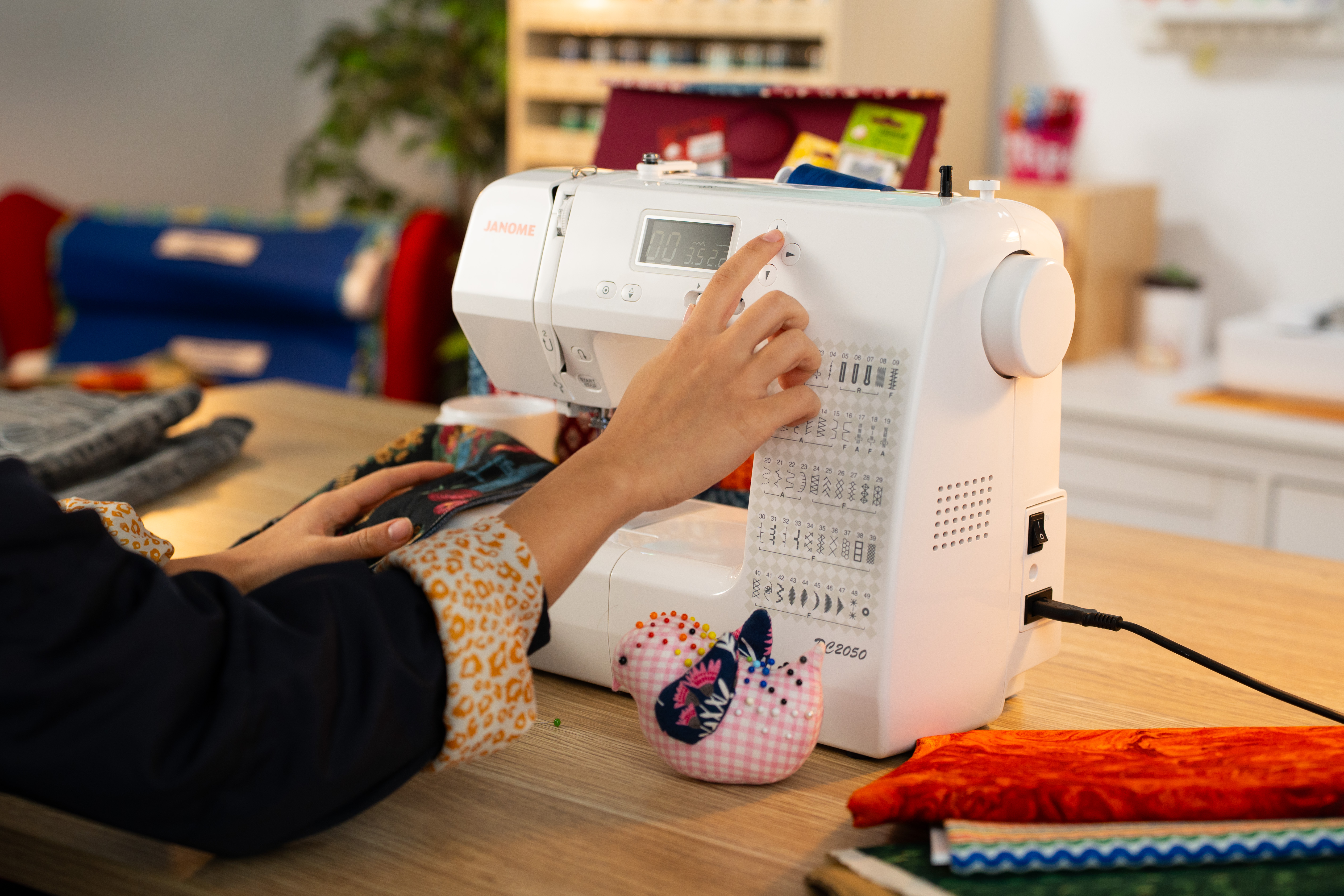 Janome DC2050