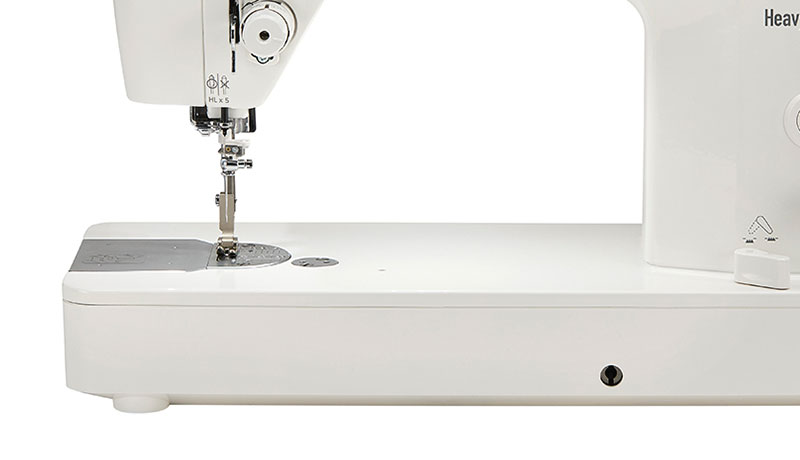 Janome HD9-QCP Flat-bed workspace
