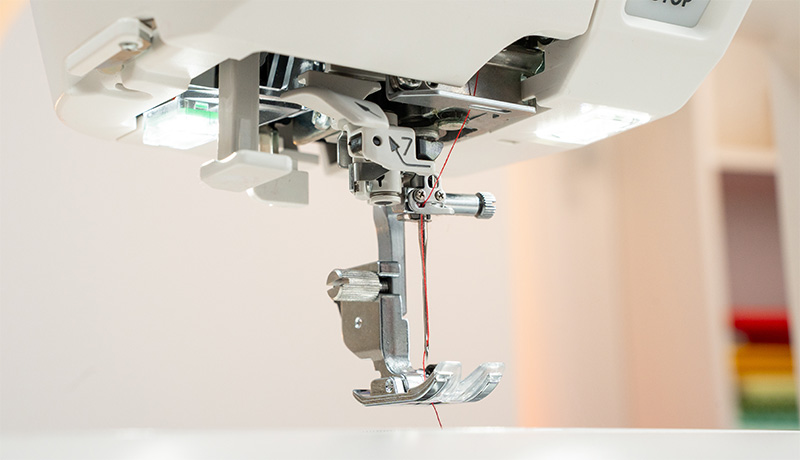 Janome Skyline S3AE 6 LED Lights in 2 Locations
