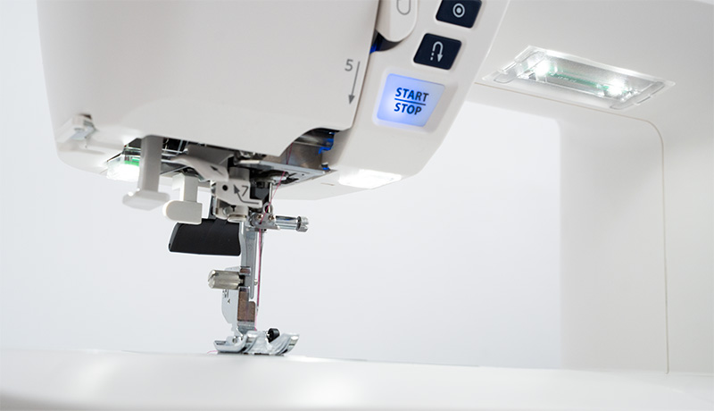 Janome Skyline S5AE 6 LED Lights in 2 Locations