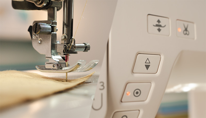 Janome Skyline 8 memorised needle up down and pivot function