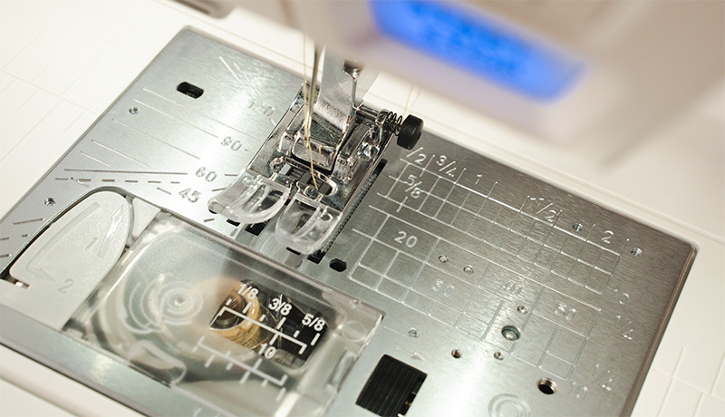 Janome Skyline 8 needle plate guide markings