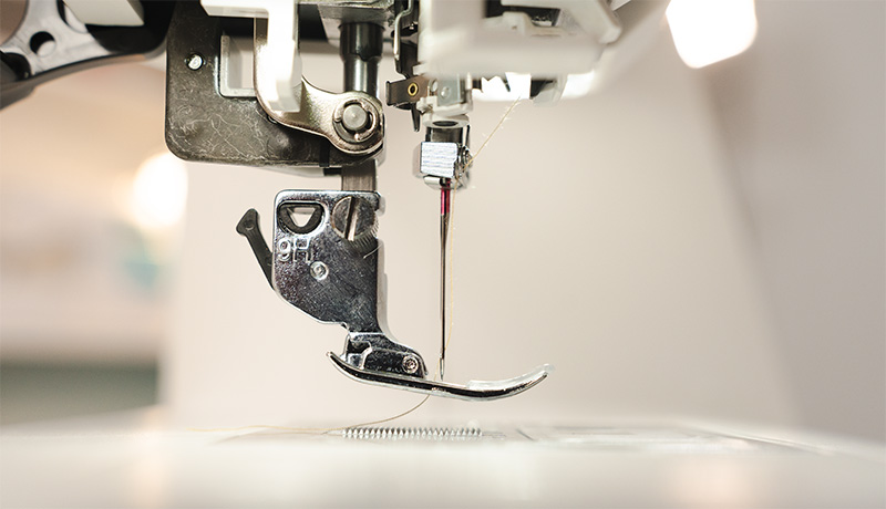 Janome Skyline 8 Floating Mode sewing