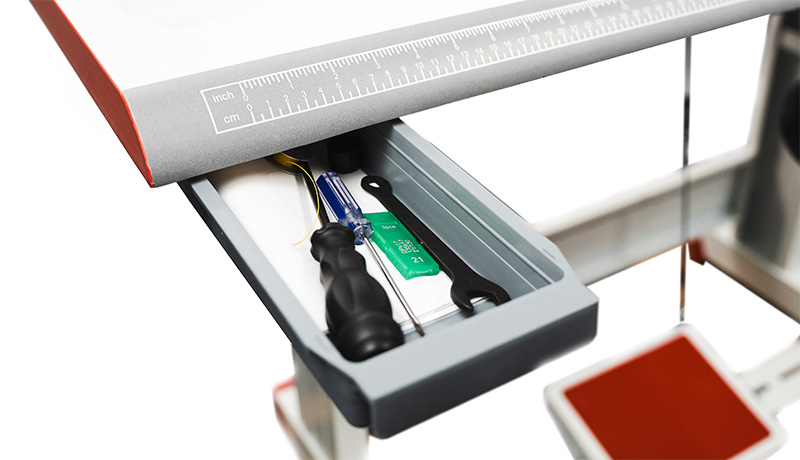 VMA V-9000S Accessory drawer