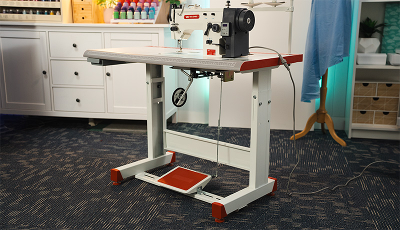 VMA V-20U53D Complete with Table and Stand