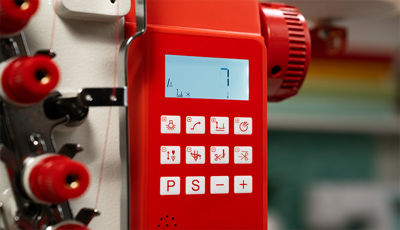 VMA V-561ES LCD Screen with control buttons