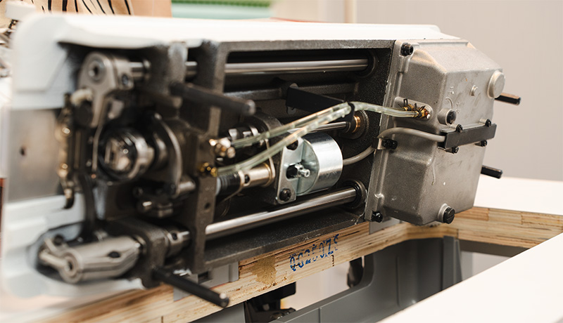 VMA V-9000AMG Automatic oiling system with Closed/Sealed Oil Pan