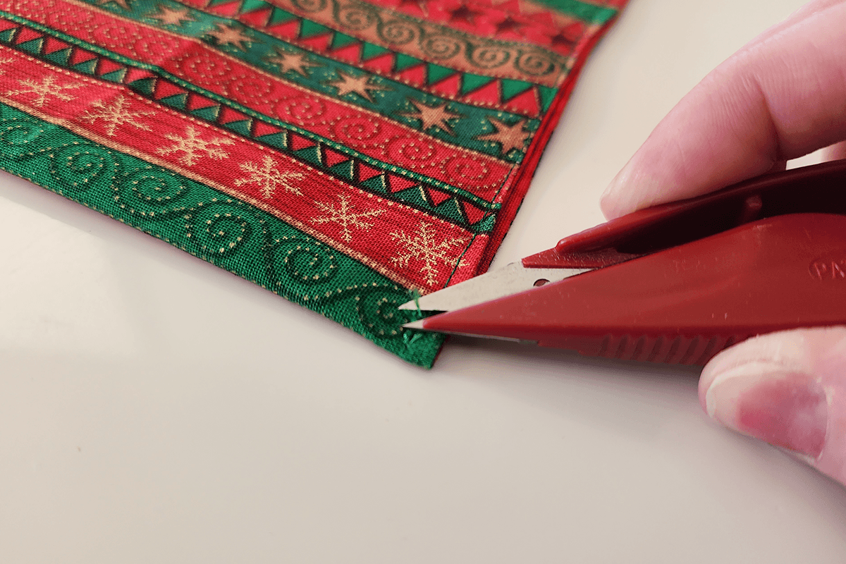 trim threads