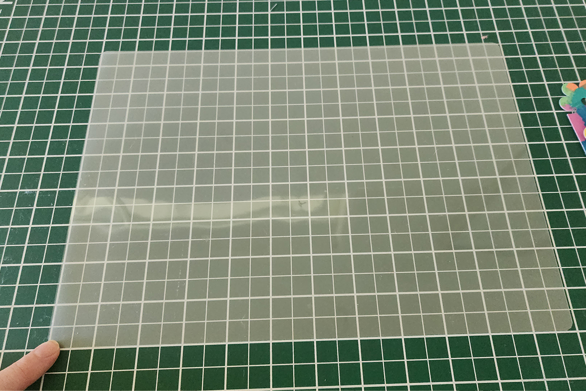 Line up pouch on grid