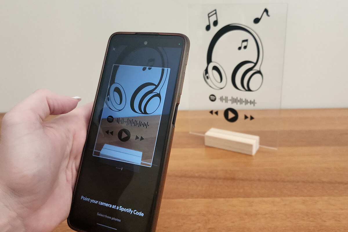 scanning playlist plaque