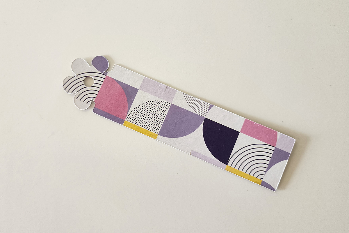 Bookmark shape cut