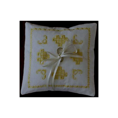 Hardanger Ring Bear Wedding Pillow - Download only